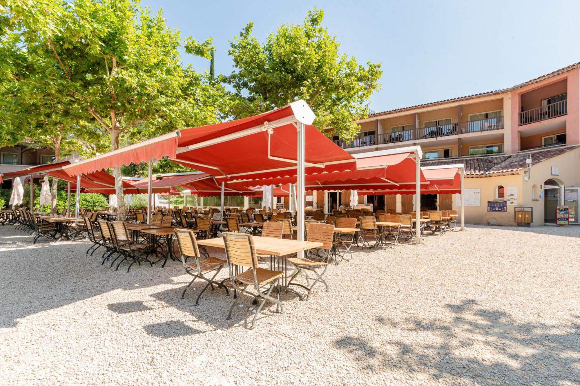 Village Pierre & Vacances Le Rouret Grospierres Exteriör bild